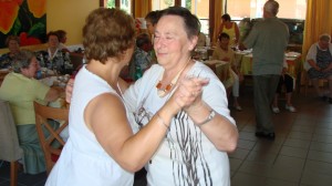 Voici les danses en couple... Admirez-les!