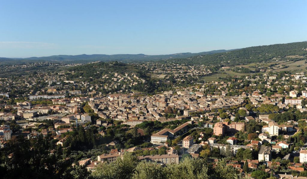 Senioriales louer appartement manosque été