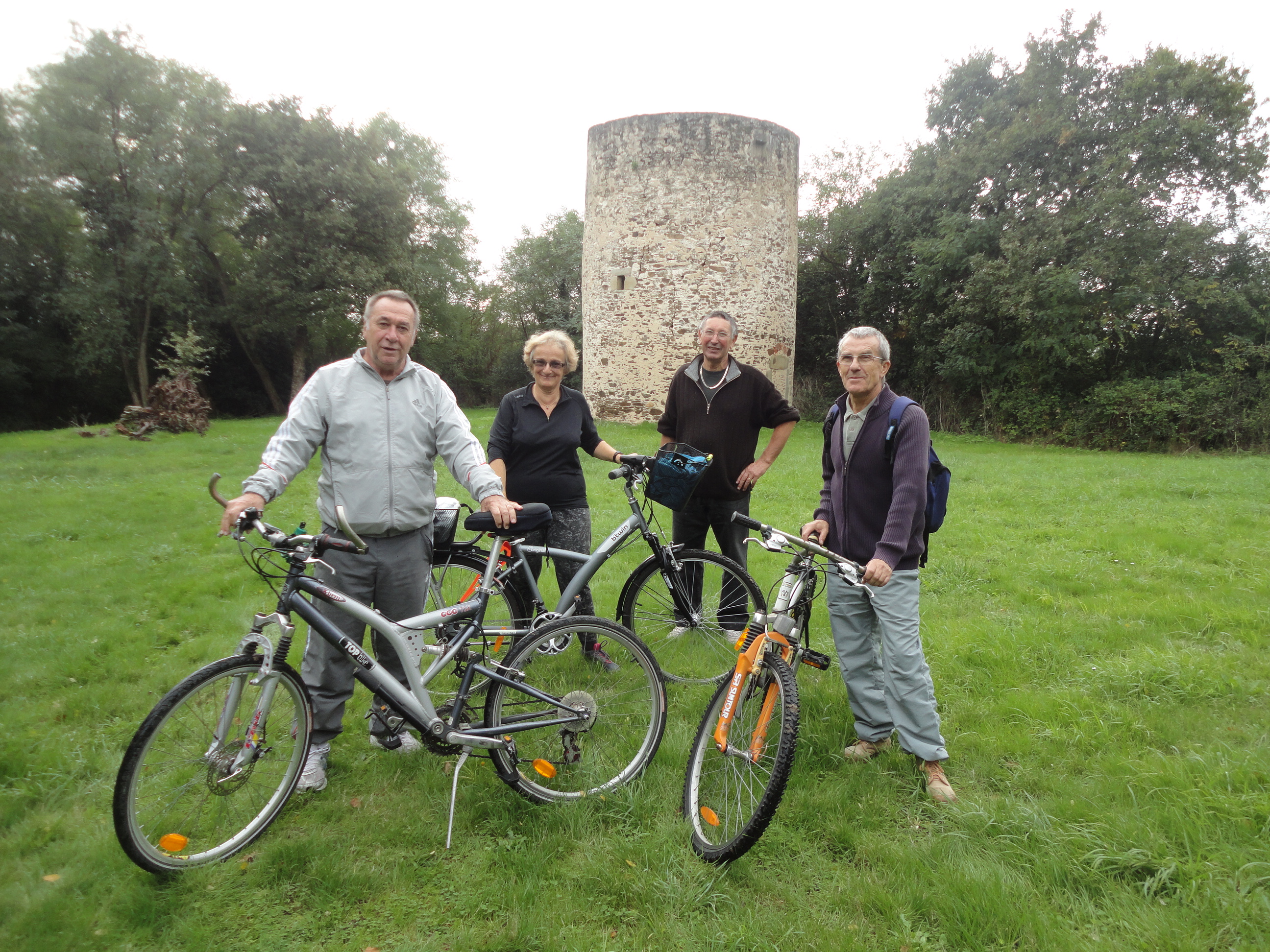 moulins neuvy en bicyclette kilomètres