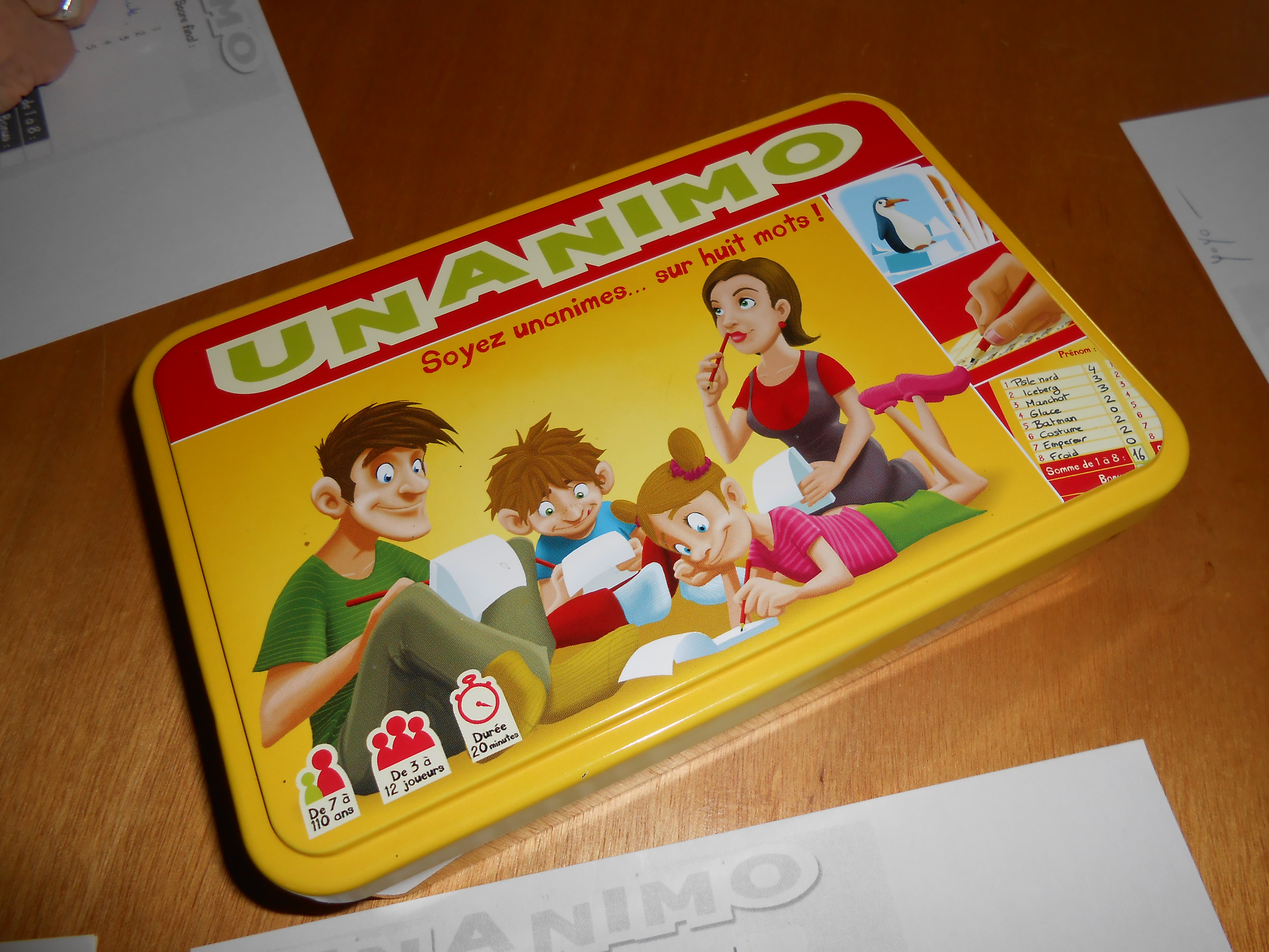 Sur le Web - Unanimo (2003) - Jeux de Cartes 